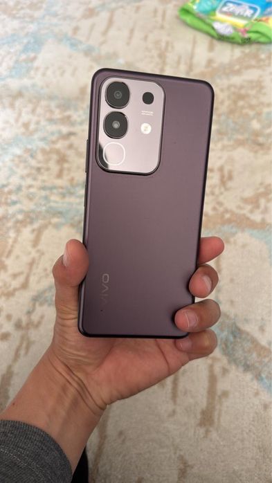 Vivo Y29 продам срочно