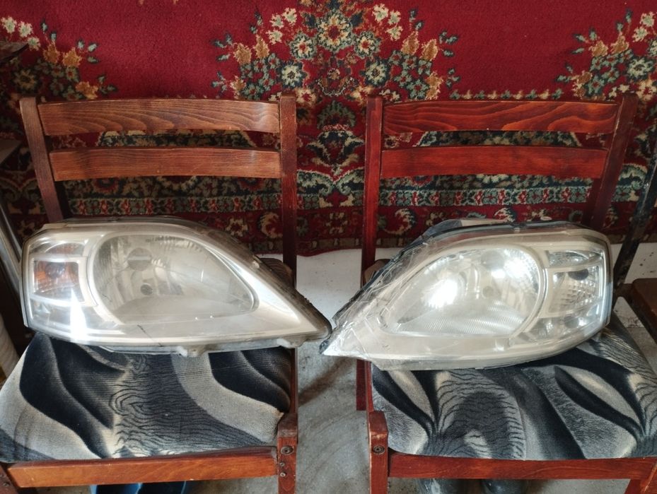 Две фары на ларгус