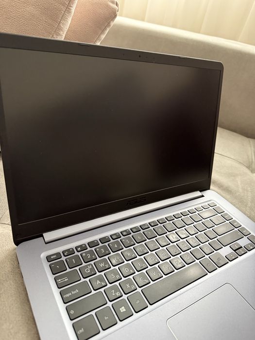 Лаптоп ASUS X510U