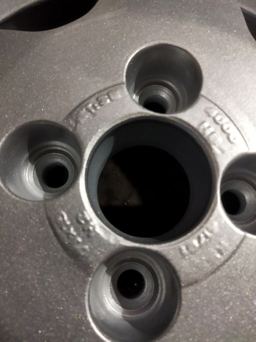 Диски на 15 крепеж 4*100 италия