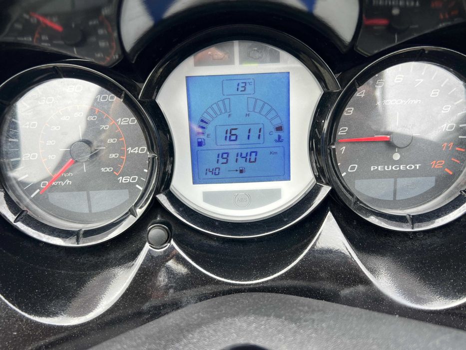 Scuter Peugeot Sattelis 125 cc ABS 2017