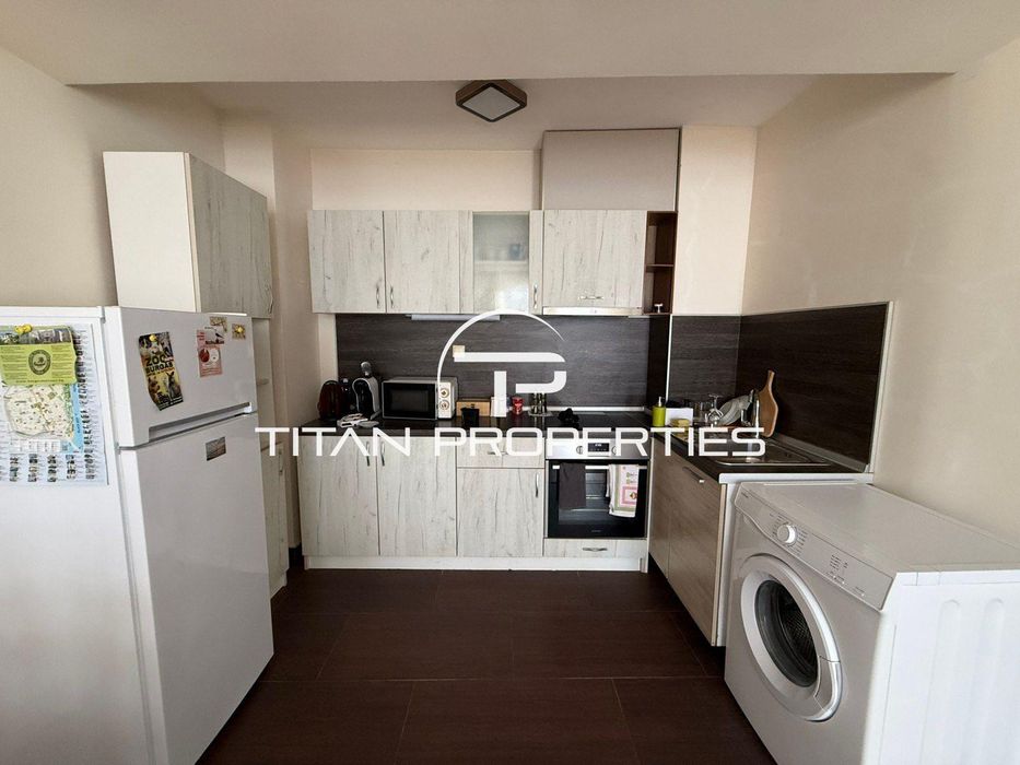 Дава се под наем Двустаен апартамент в Бургас, Център - 60 кв.м за 550 € - Снимка #1