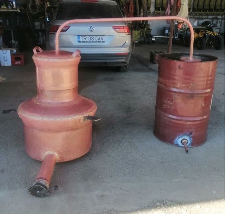 Vind cazane de facut tuica