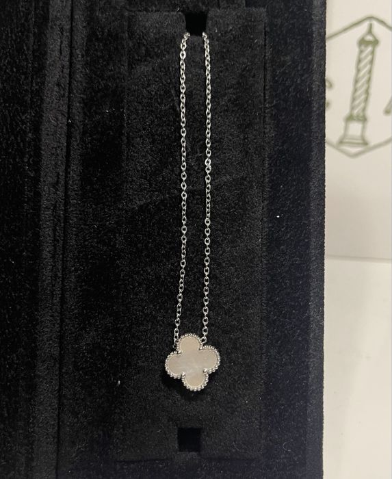 Дамско колие Van Cleef