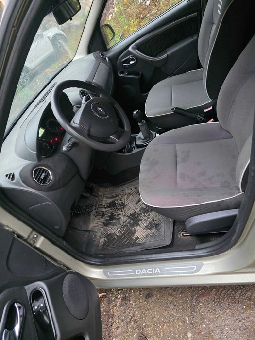 Bord logan cu mp3 Logan 2 +panouri uși duster