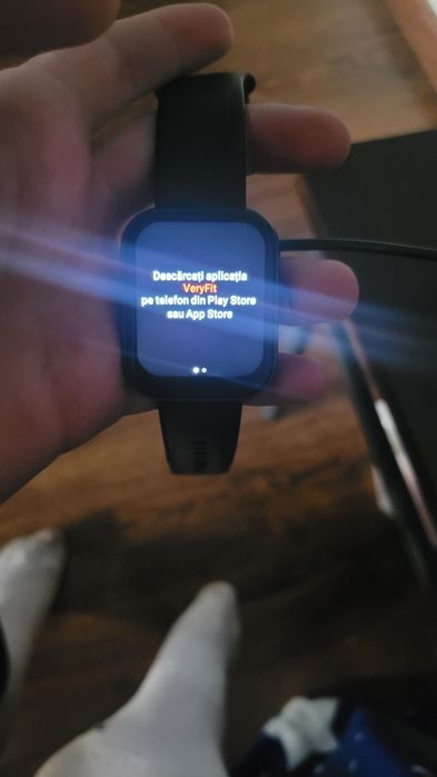 Vând SmartWatch.