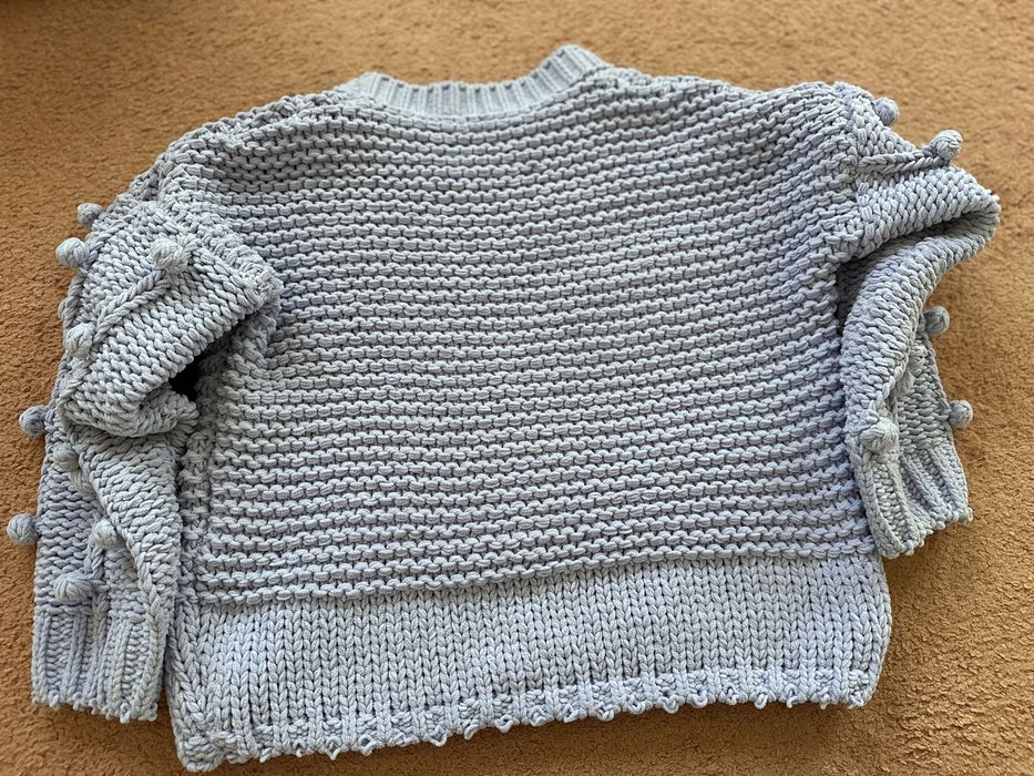 Pulover mov S mâneci interesante