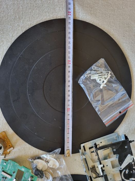 Pachet 2 buc Slipmat pickup, platane, componente minidisc Sony, etc