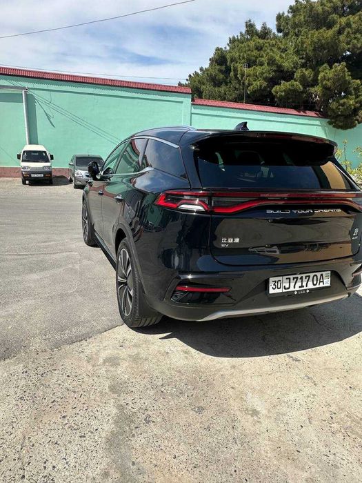 Продаётся автомобиль BYD Tang