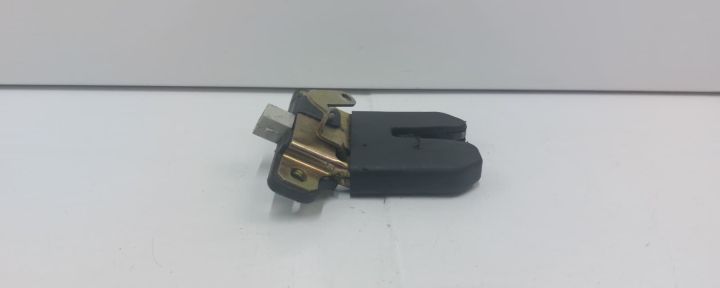 Broasca haion 8l0827505 Volkswagen VW Passat B5 seria