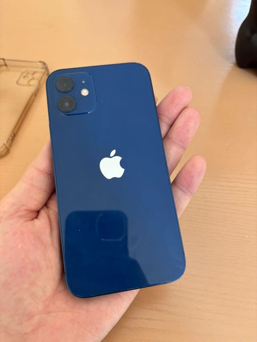 Iphone 12 продается