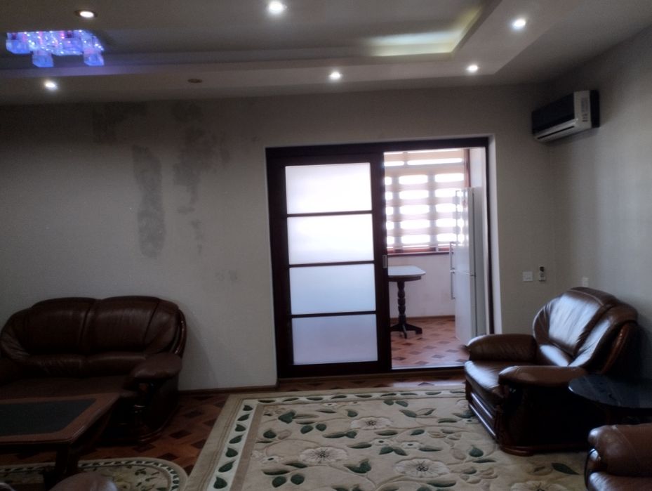 Продается 3 комнатная квартира