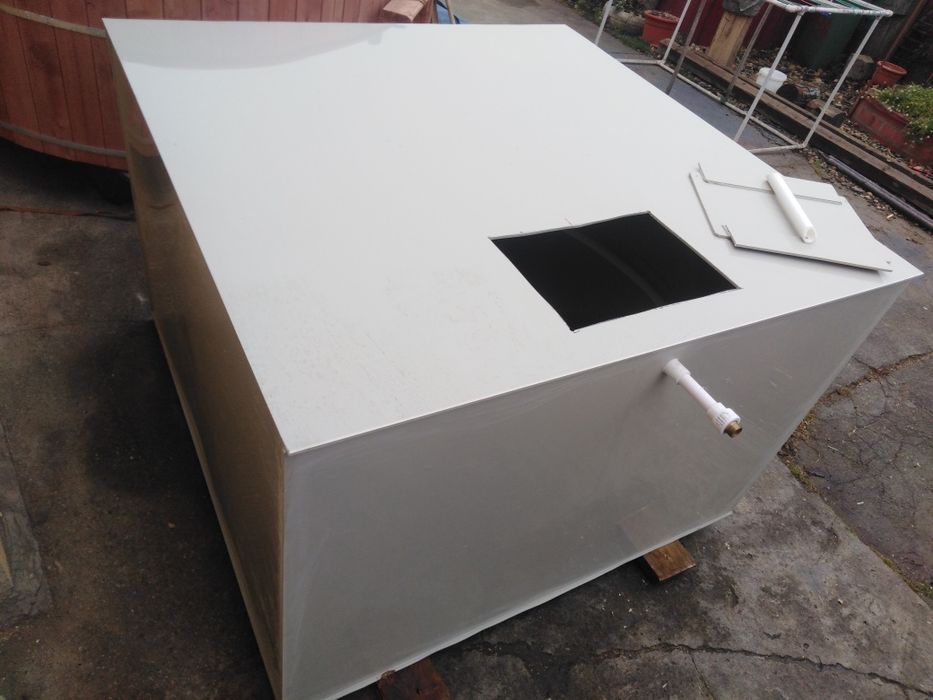 Cuve bazine fose rezervoare plastic