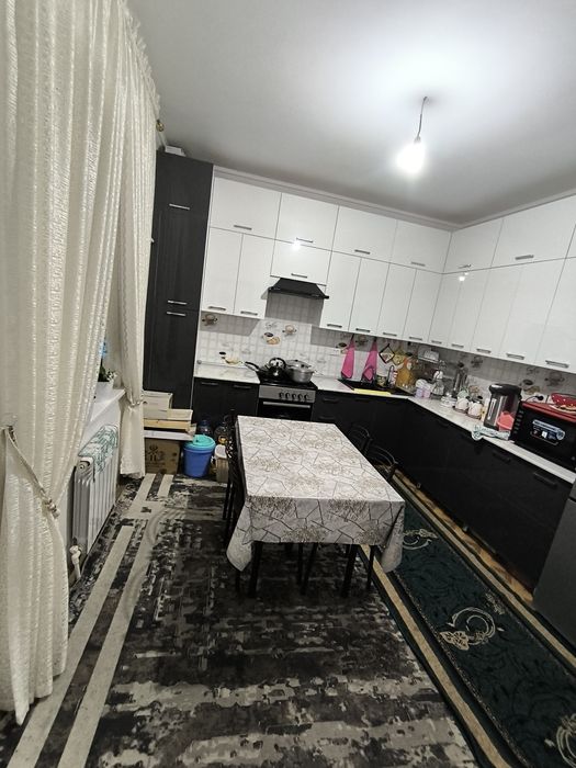 Уй дом квартира сотилади 2021 битган 2 хона 79.4 квадрат метирли катта