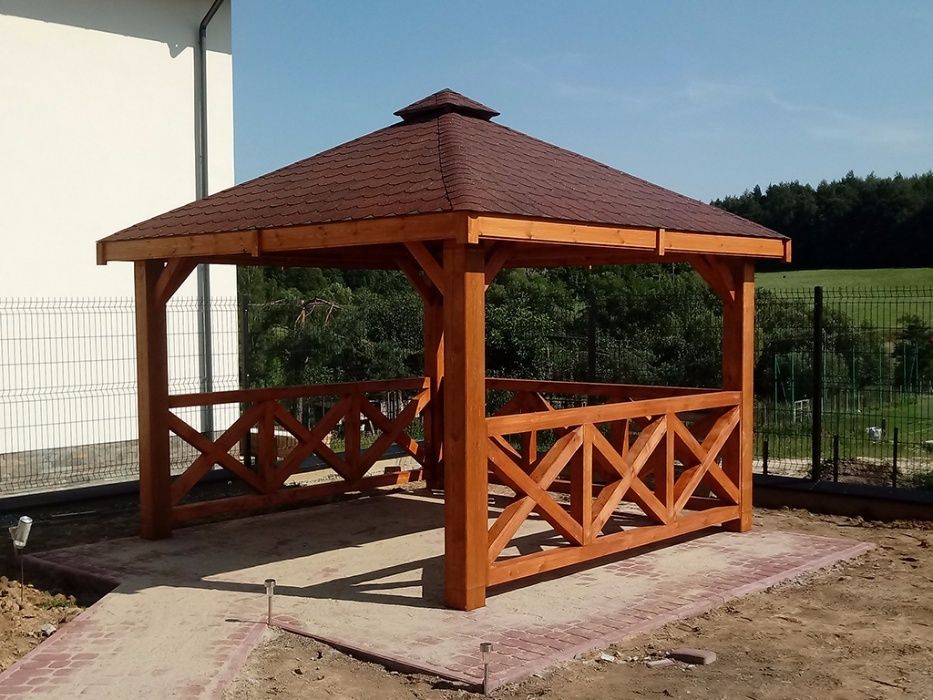 Vând foișor Terase din lemn