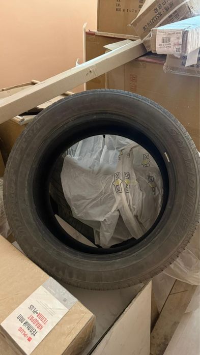 Продам резину 275/50 r21