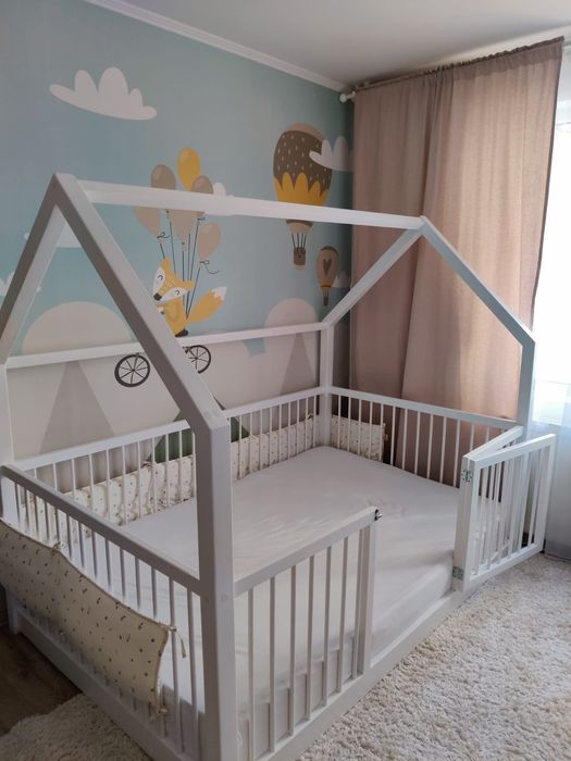 Pat casuta montessori