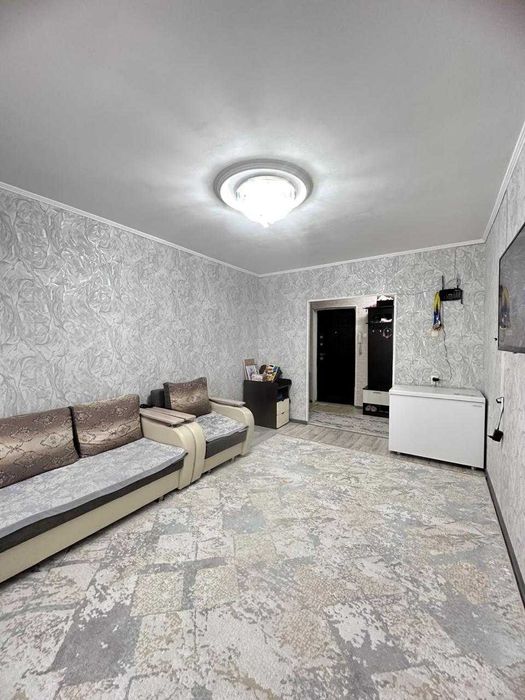 Продается 2 комн кв Центральный,52