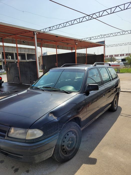 СРОЧНО Opel Astra 1.8 Автомат