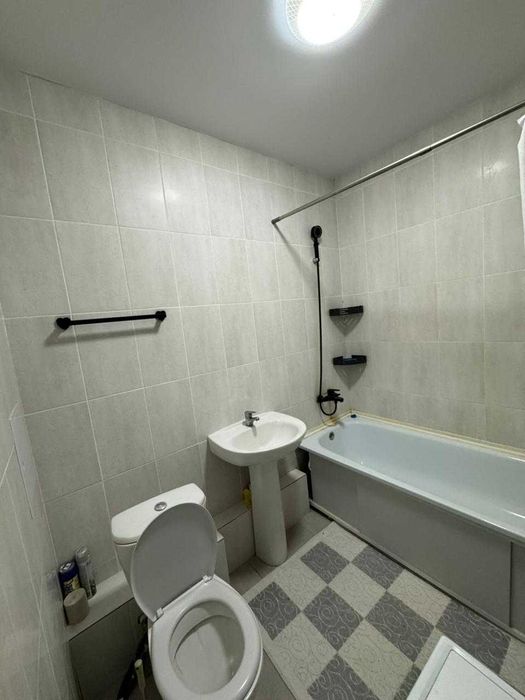 Продам 1 ком в мкр Береке