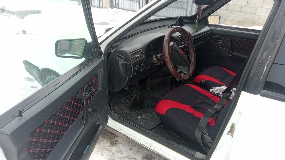 Автомобиль продаю