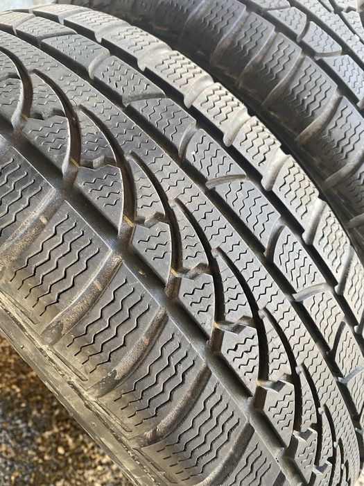 215/55/17 Зимни