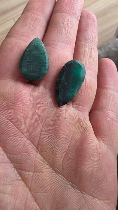 Piatra smarald semislefuita