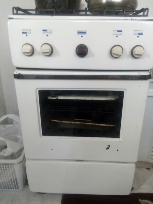 Плита Газовая с Духовкой .