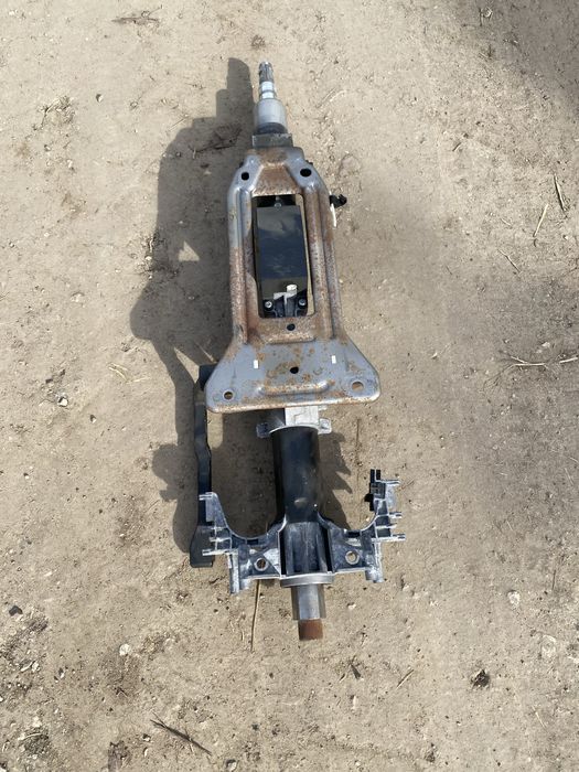 Кормилен прът ЛЯВ ВОЛАН BMW e90,e91,е92 БМВ е90,е91 320d,320i,330d,335