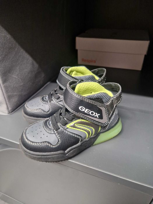 Обувки Geox 24 номер