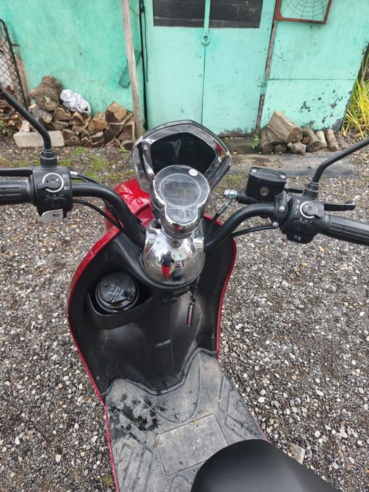 Scuter/triciclu electric fără permis