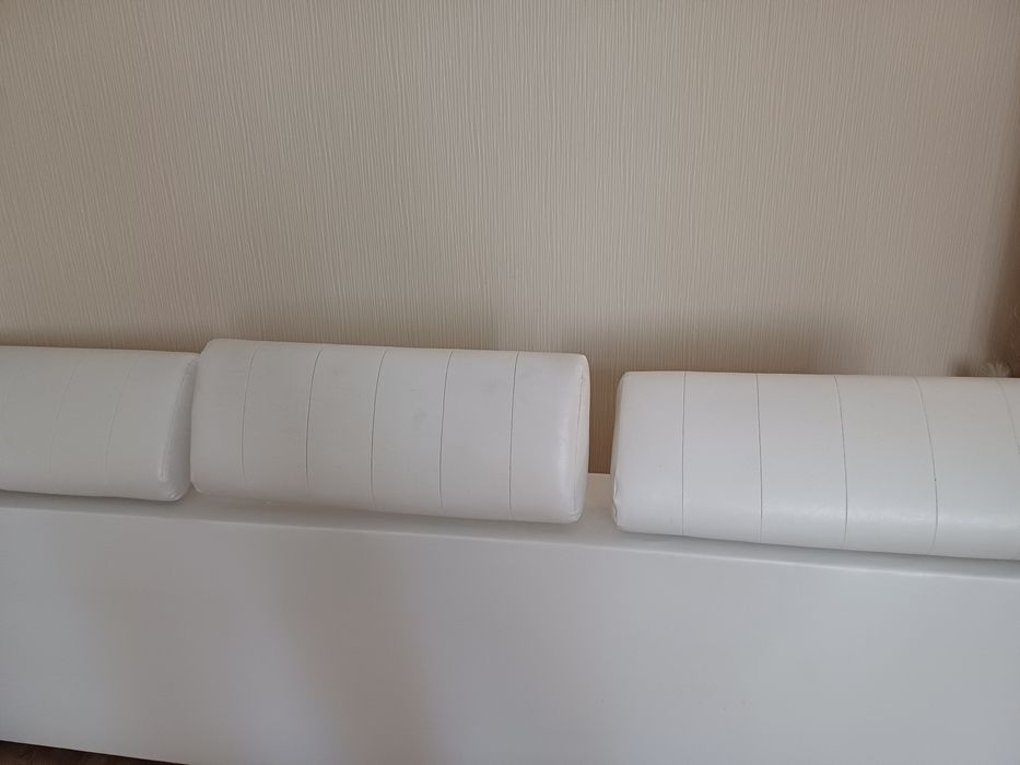 Гръб за ъглов диван