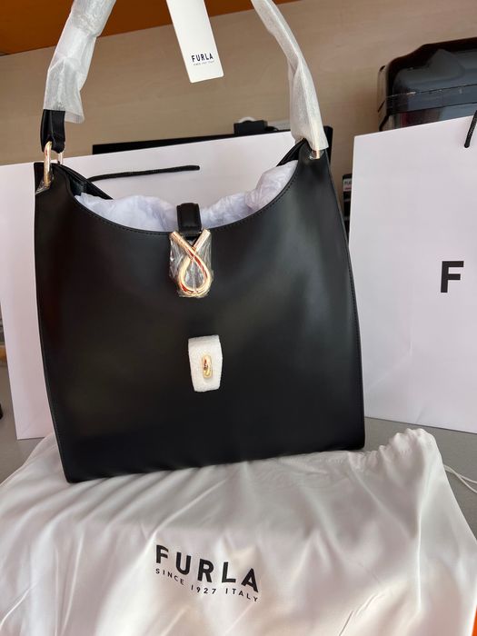 Черна нова чанта Furla