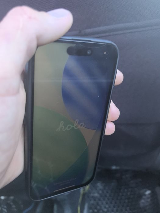 Продам айфоне 15 про срочно