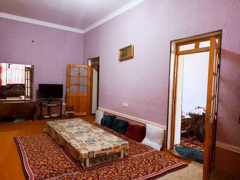 Chiroqchi Markazida uy sotiladi . Uzbekiston kuchasi