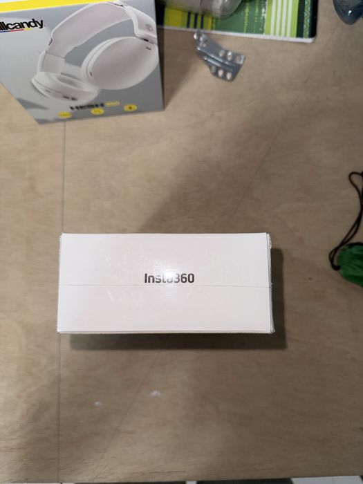 Insta360 flow 2 trepied nedesfacut , sigilat stare 10/ 10