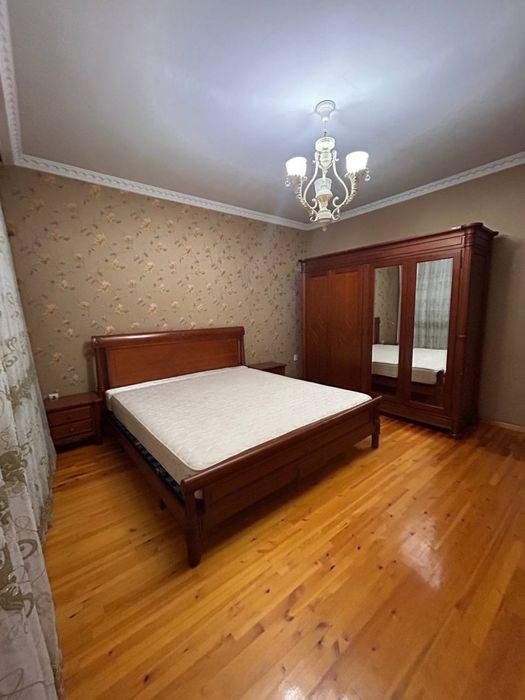 Dombirobodda Uy arenda   Beriladi yaxshi holatga 8 xona