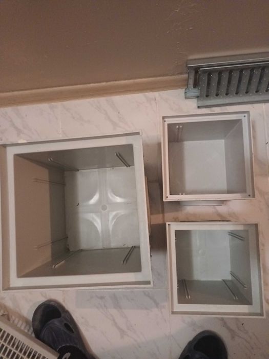 Пластмасови шахти 30х30 и 20х20 с решетка