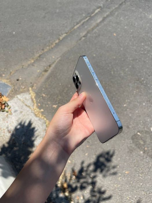 Iphone 12 pro белый идеал