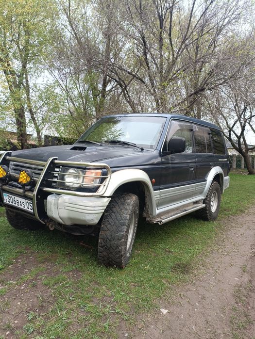 Митсубиси Паджеро 2,4м0