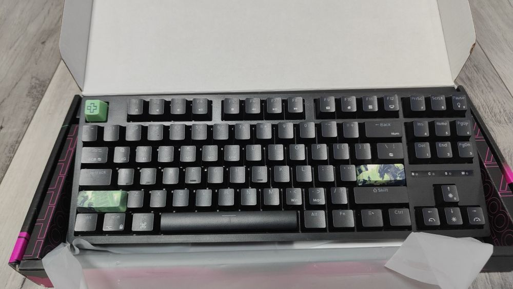 Tastatura mecanica wireless Qwertykey H87
