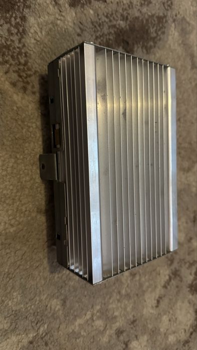 BMW f10-f11 amplificator hifi