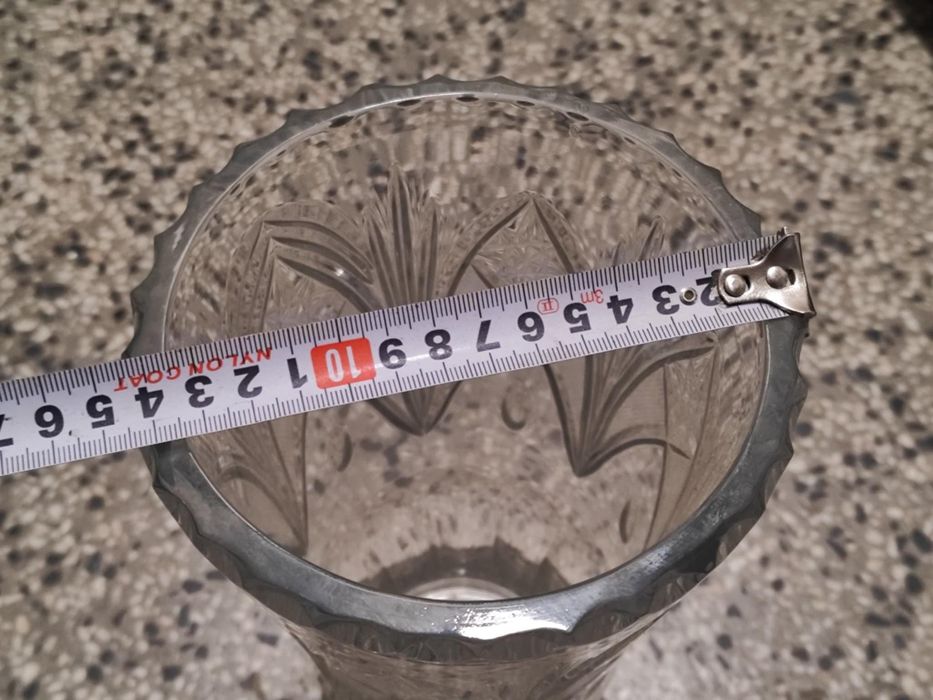 Българска кристална ваза