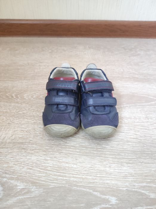 Кроссовки biomecanics 23