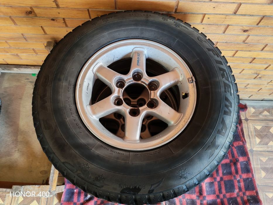 Продам диски с резиной