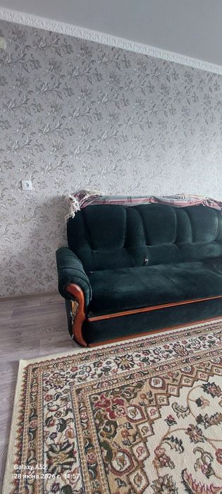 Отдам диван и два кресла