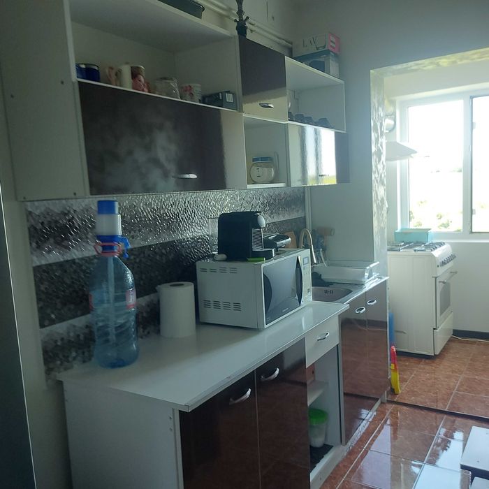 Garsoniera de vânzare