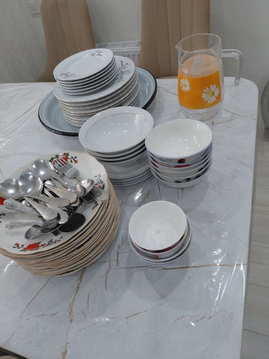 Продаю посуды для столовой
