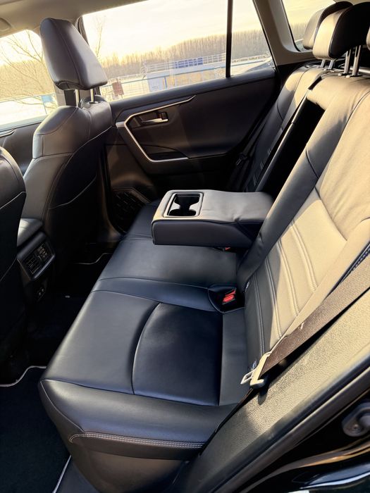 Vand Schimb Toyota Rav 4 Hybrid