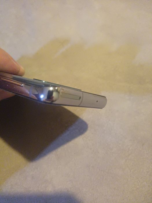 Смартфон Самсунг s10   128g /8